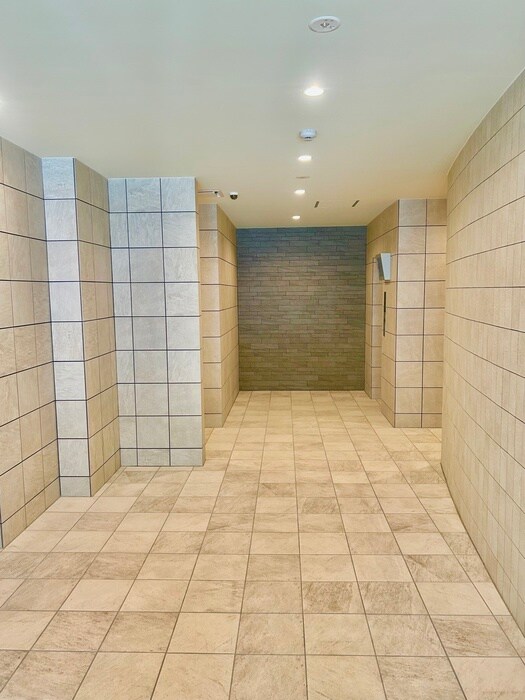 物件外観写真4　(エントランス部分)