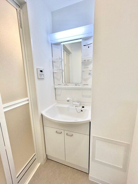 物件内観写真12　(洗面)