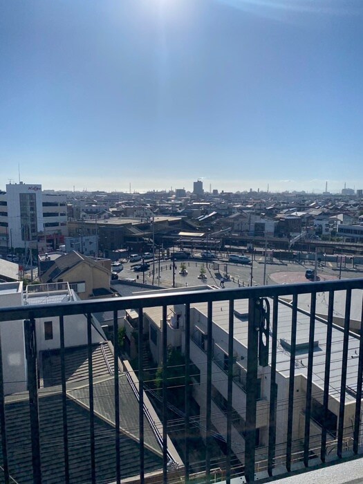 物件内観写真14　(室内からの展望)