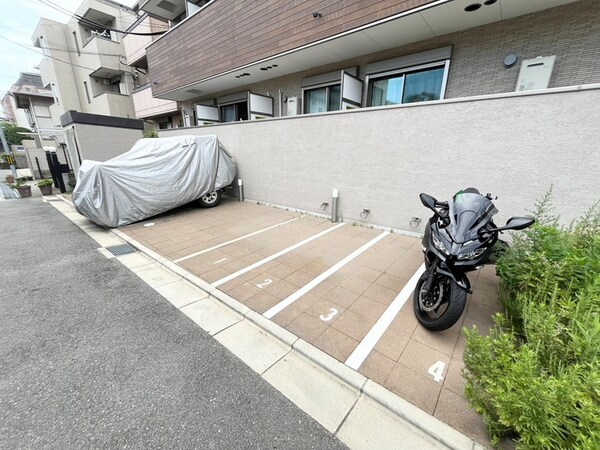 バイク置き場