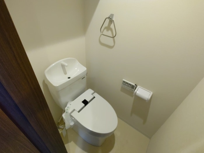 物件内観写真13　(トイレ)