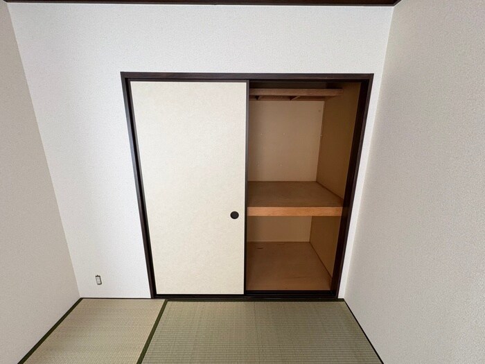 物件内観写真18　(収納)