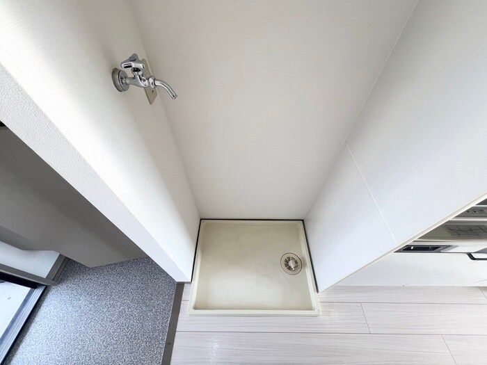 物件内観写真7　(洗濯機置場)