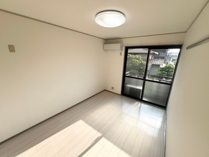 物件内観写真16　(居室)