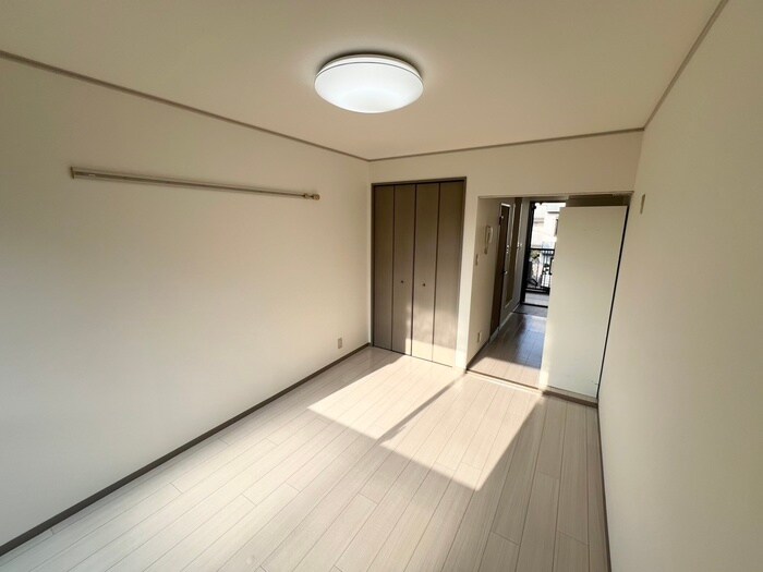 物件内観写真18　(居室)