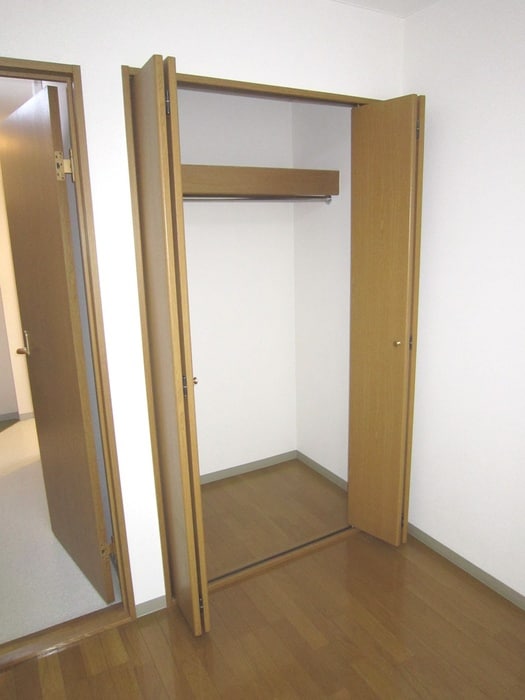 物件内観写真10　(収納)