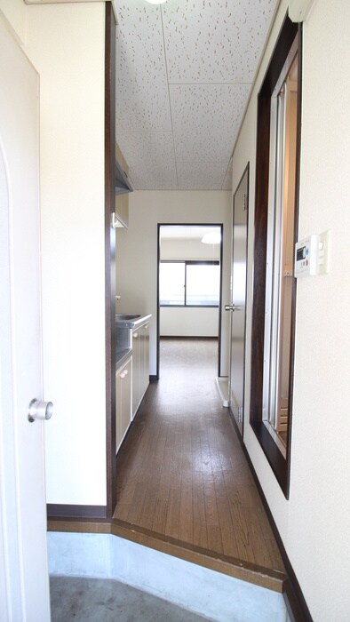 物件内観写真14　(廊下)