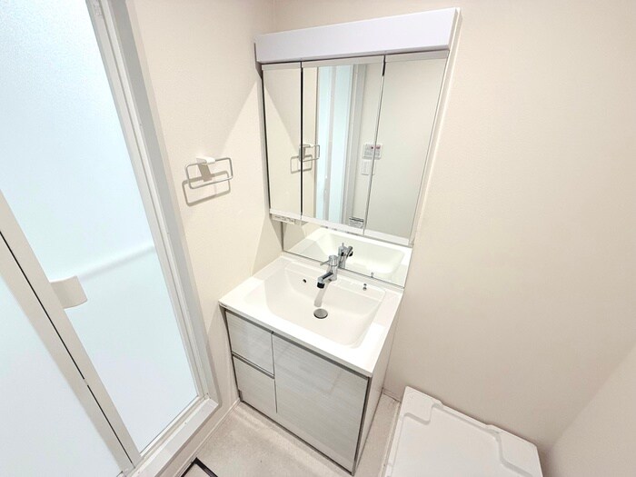 物件内観写真9　(洗面)