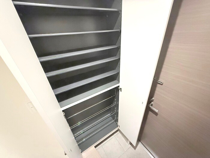 物件内観写真17　(靴箱)