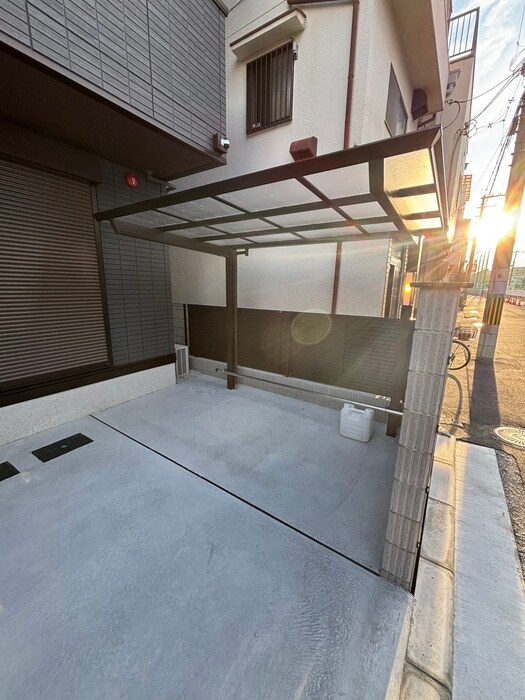 物件外観写真3　(駐輪場)