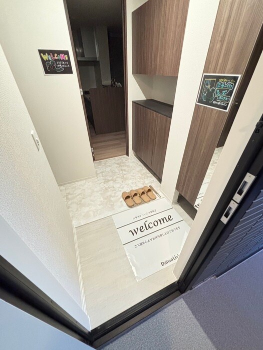 物件内観写真14　(玄関)