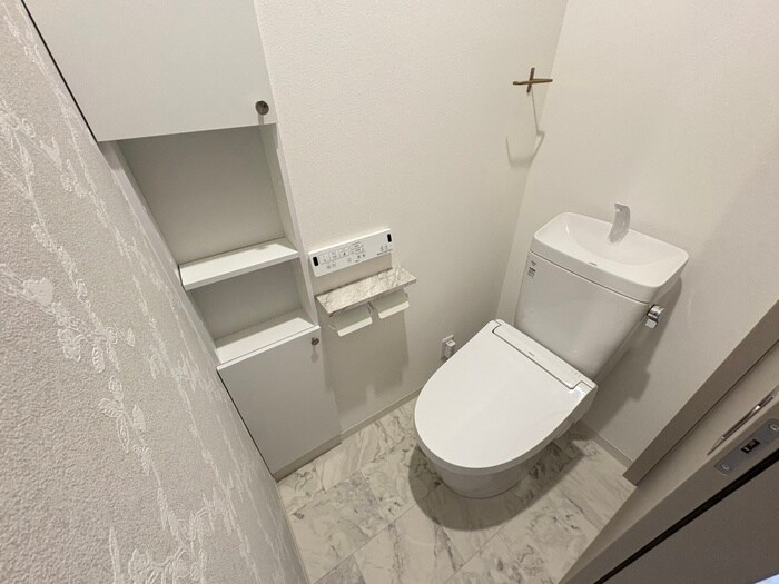 物件内観写真8　(トイレ)