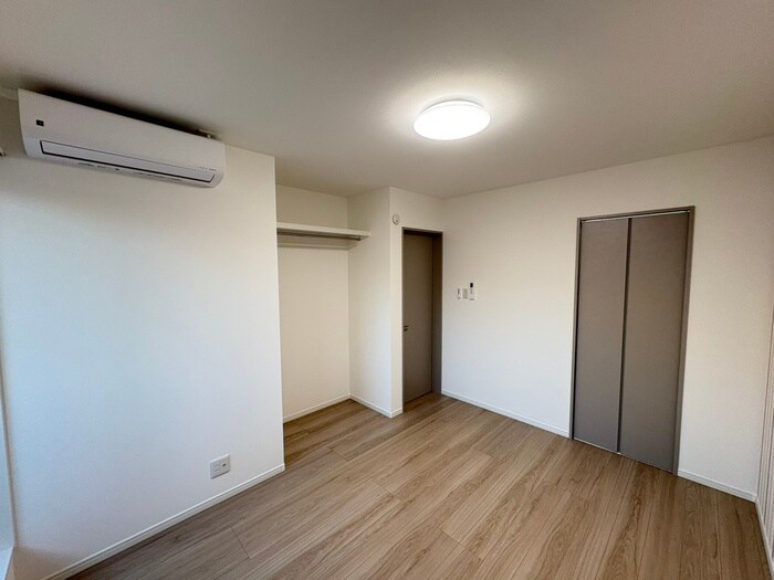 物件内観写真13　(居室)