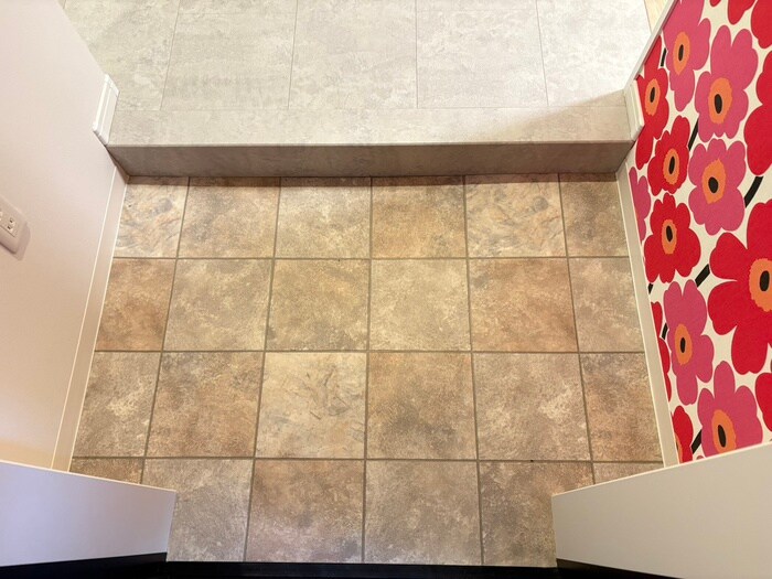 物件内観写真17　(玄関)