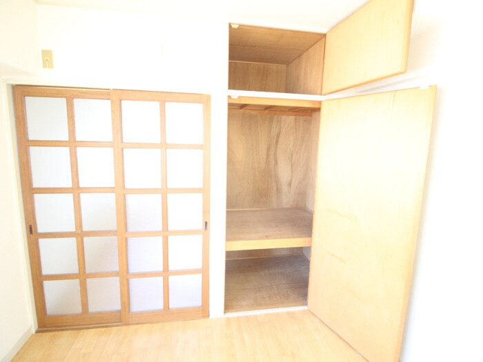 物件内観写真18　(収納)