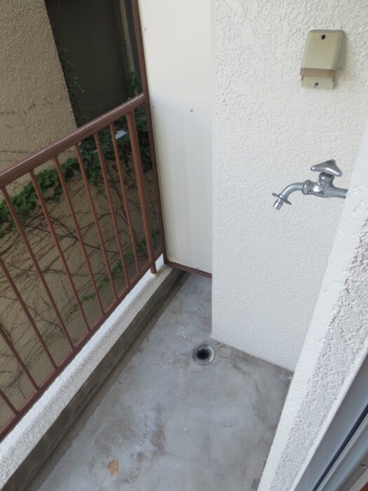 物件内観写真20　(洗濯機置場)