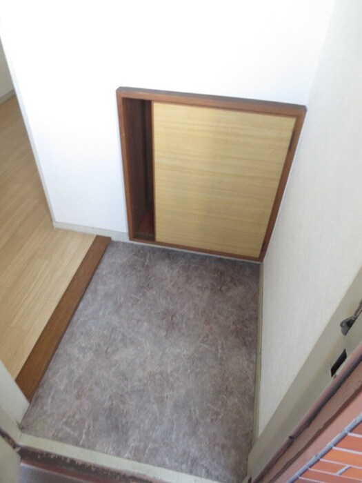 物件内観写真22　(玄関)