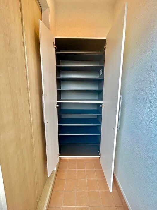 物件内観写真13　(靴箱)