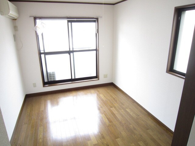 物件内観写真12　(居室)