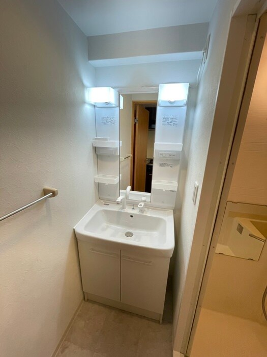 物件内観写真10　(洗面)