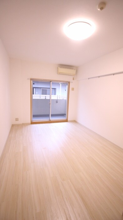 物件内観写真15　(居室)