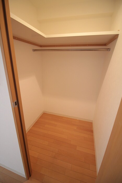 物件内観写真15　(収納)