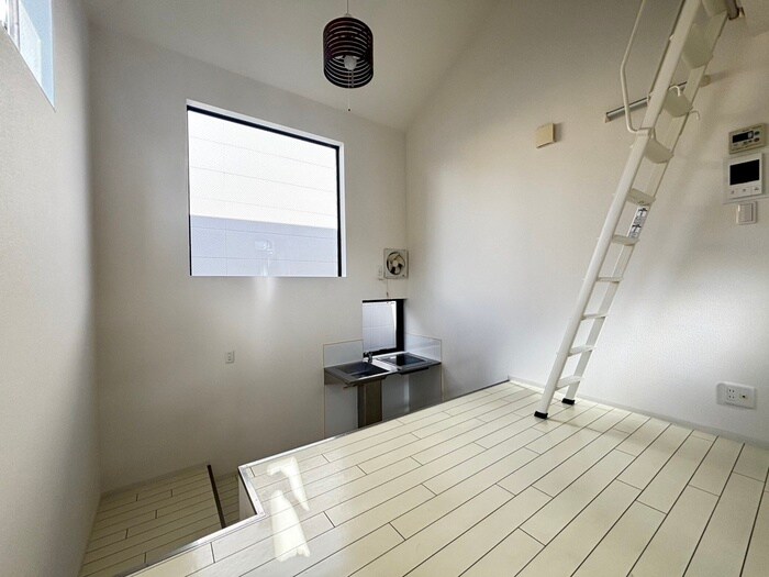 物件内観写真8　(居室)