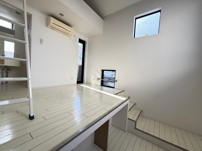 物件内観写真10　(居室)