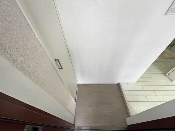 物件内観写真17　(玄関)