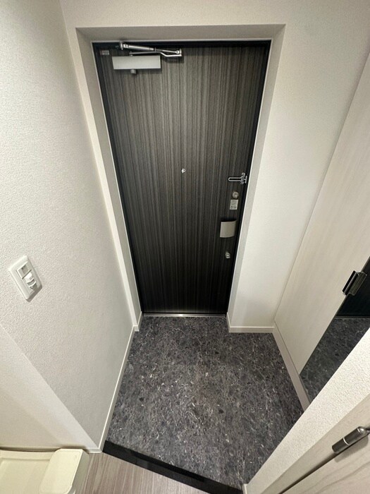 物件内観写真14　(玄関)