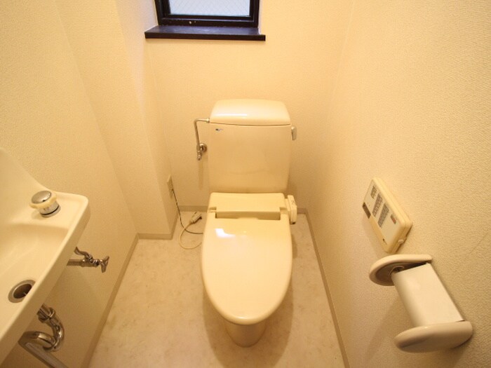 物件内観写真16　(トイレ)