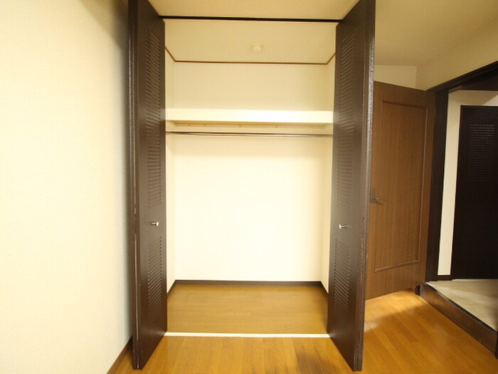 物件内観写真18　(収納)