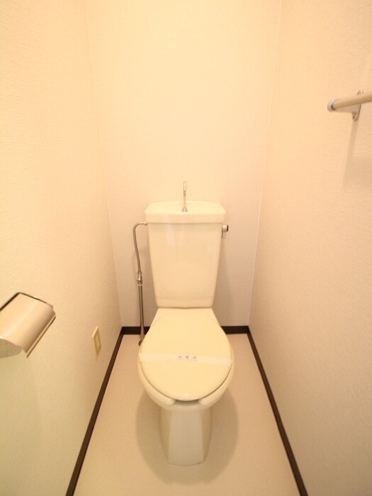 物件内観写真8　(トイレ)