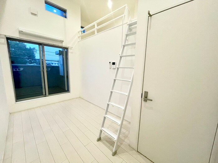 物件内観写真8　(居室)