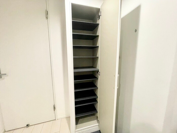 物件内観写真18　(靴箱)