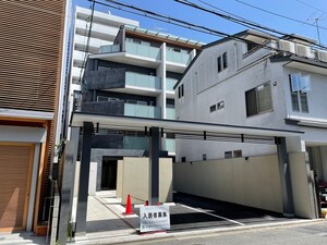 ロックフィールド外観写真