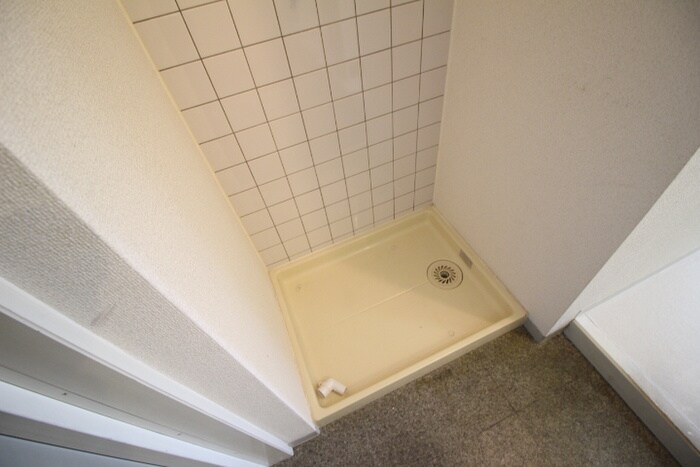 物件内観写真13　(洗濯機置場)