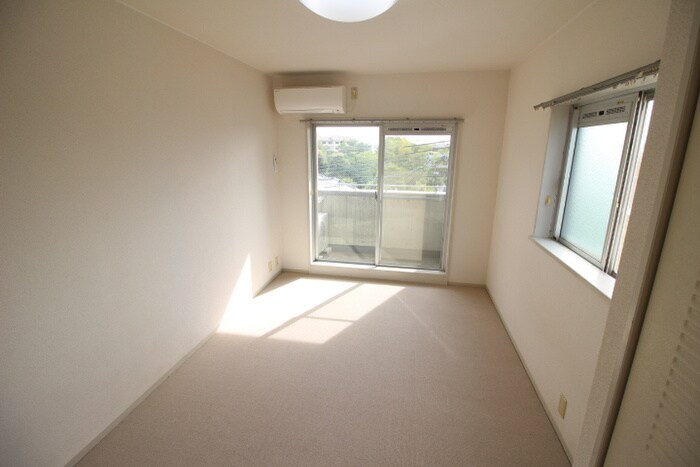 物件内観写真21　(居室)