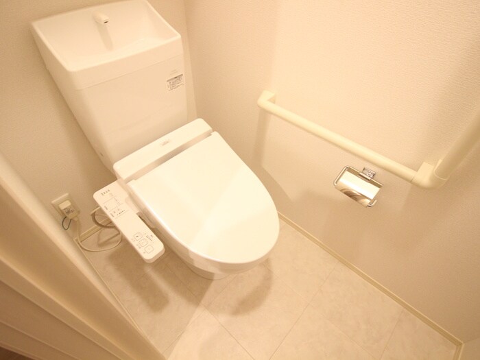 物件内観写真11　(トイレ)