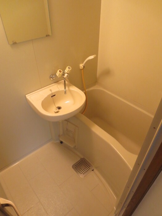 物件内観写真10　(バス／シャワールーム等)