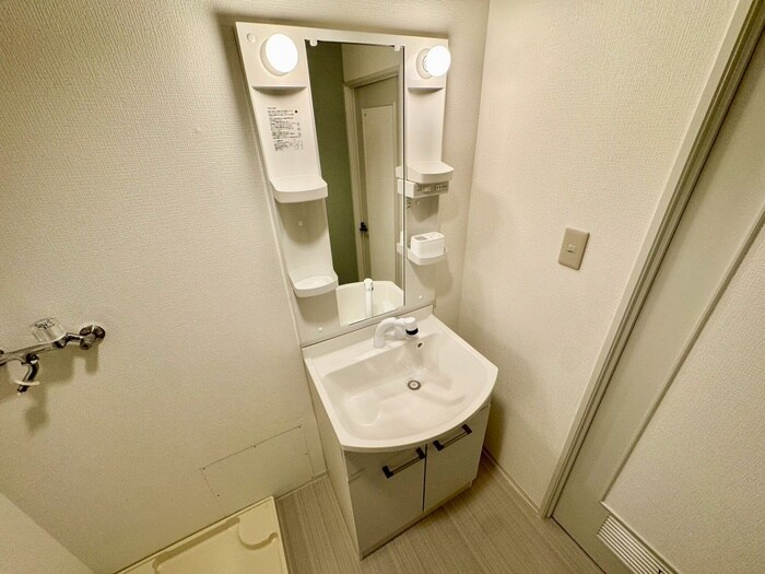 物件内観写真11　(洗面)