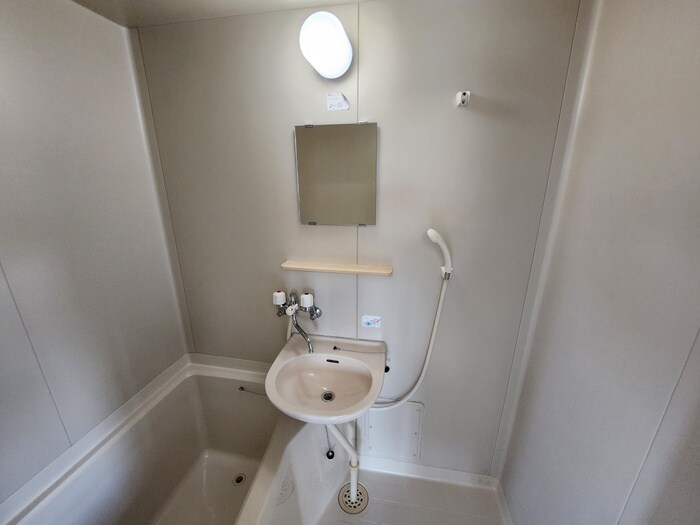 物件内観写真9　(洗面)