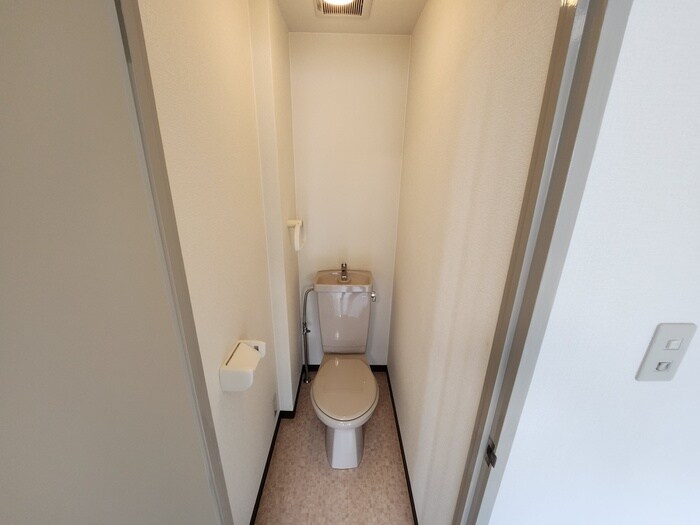 物件内観写真11　(トイレ)