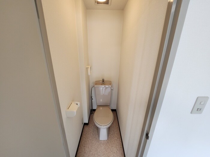 物件内観写真11　(トイレ)