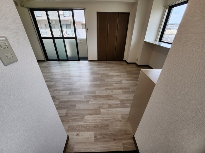 物件内観写真17　(廊下)