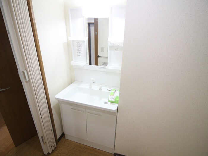 物件内観写真13　(洗面)