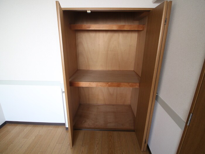 物件内観写真15　(収納)