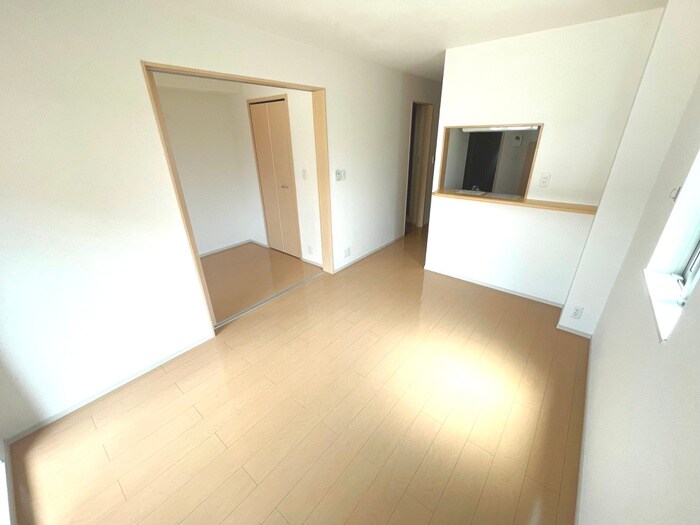 物件内観写真10　(居室)