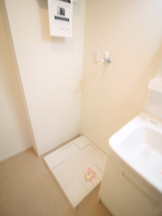 物件内観写真20　(洗濯機置場)