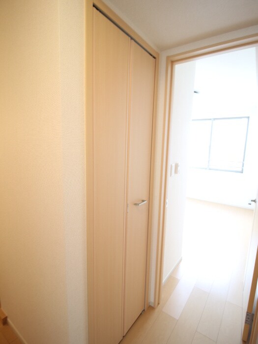 物件内観写真21　(収納)